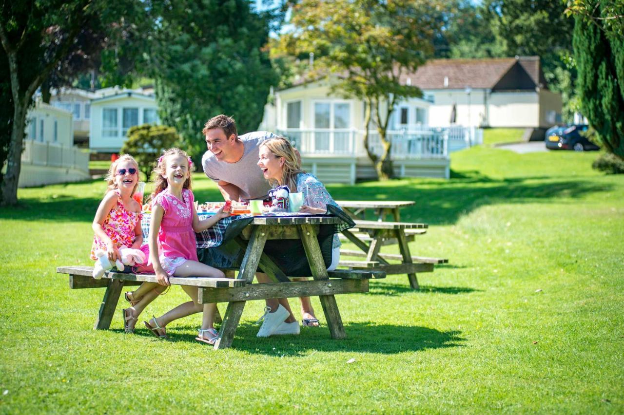 Trelawne Manor Holiday Park Looe Exteriör bild